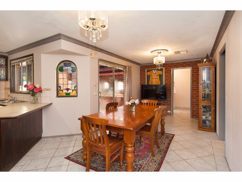 17 Nardoo Court, Thurgoona NSW 2640