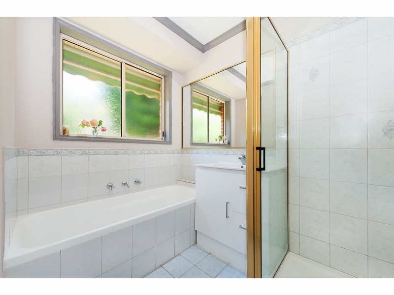 17 Nardoo Court, Thurgoona NSW 2640