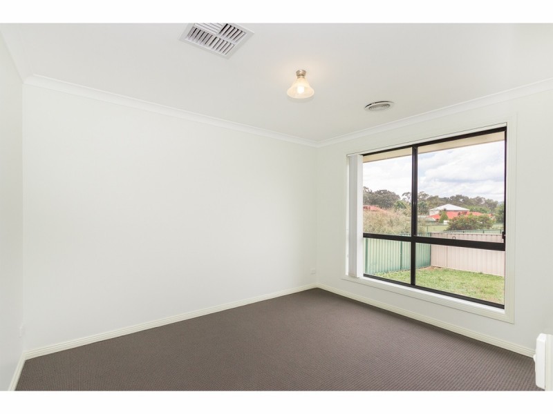 34 Briese Court, Thurgoona NSW 2640