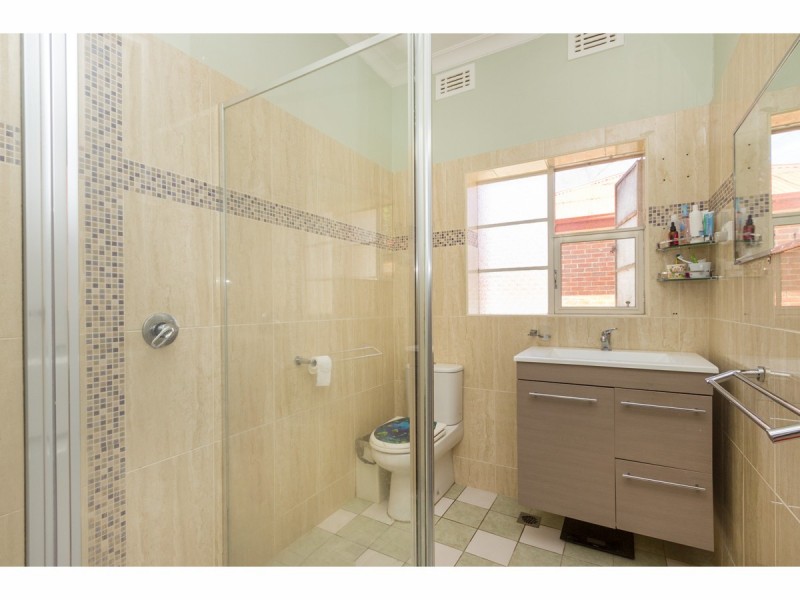 415 Olive Street, South Albury NSW 2640