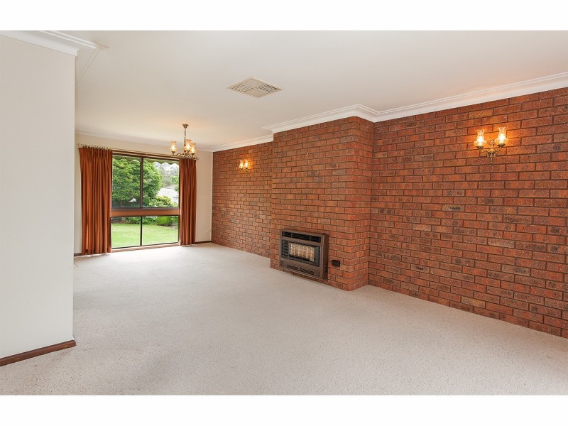 1100 Albetta Crescent, North Albury NSW 2640