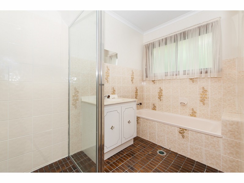 1100 Albetta Crescent, North Albury NSW 2640