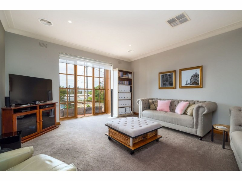 695 Yambla Avenue, Albury NSW 2640