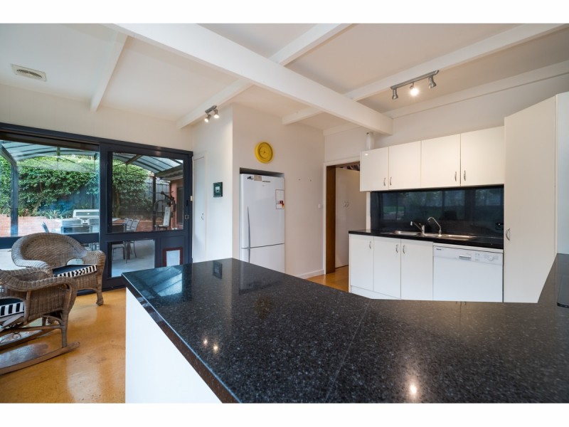 695 Yambla Avenue, Albury NSW 2640