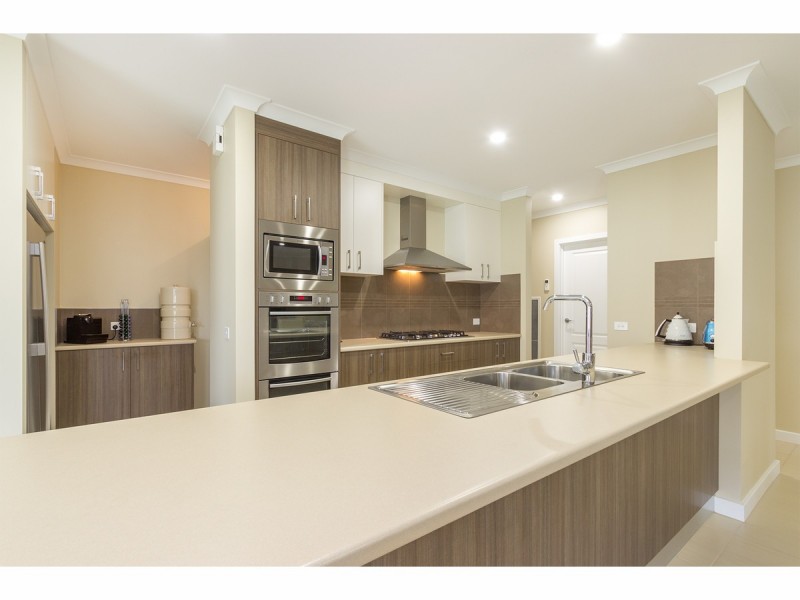 68 Felstead Circuit, Thurgoona NSW 2640