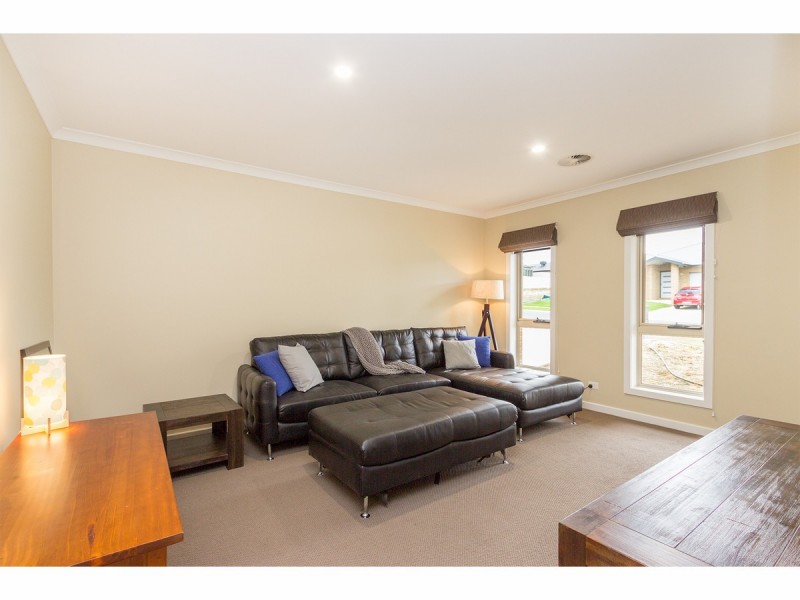 68 Felstead Circuit, Thurgoona NSW 2640