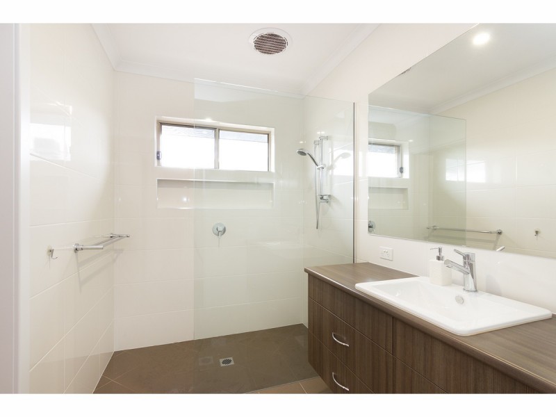 68 Felstead Circuit, Thurgoona NSW 2640