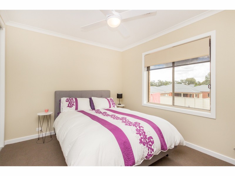 68 Felstead Circuit, Thurgoona NSW 2640