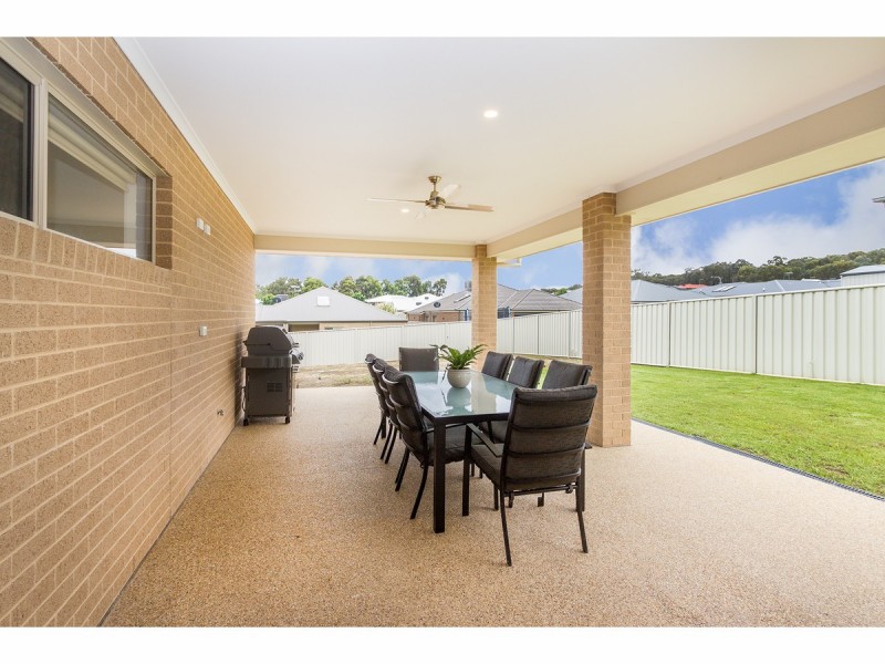 68 Felstead Circuit, Thurgoona NSW 2640