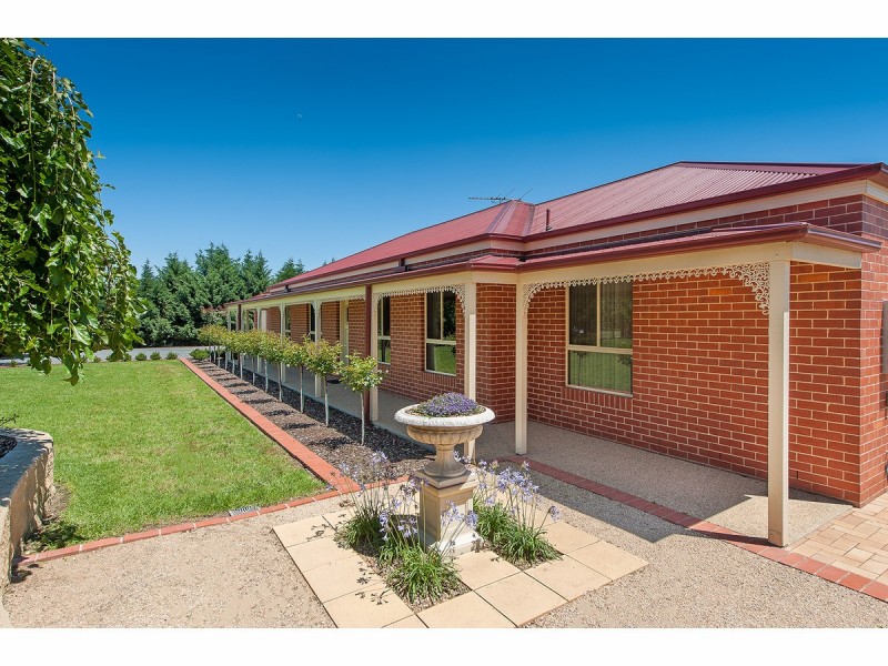 26 Lobbe Road, Thurgoona NSW 2640