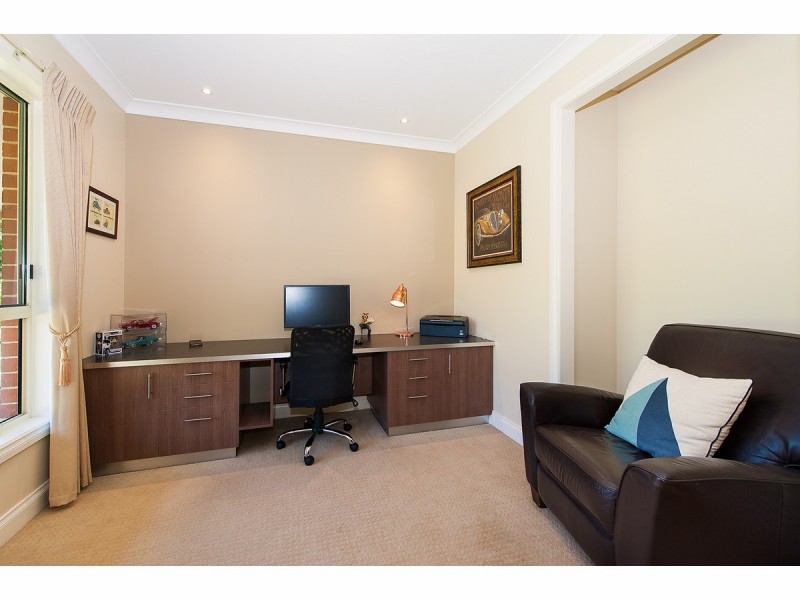 26 Lobbe Road, Thurgoona NSW 2640