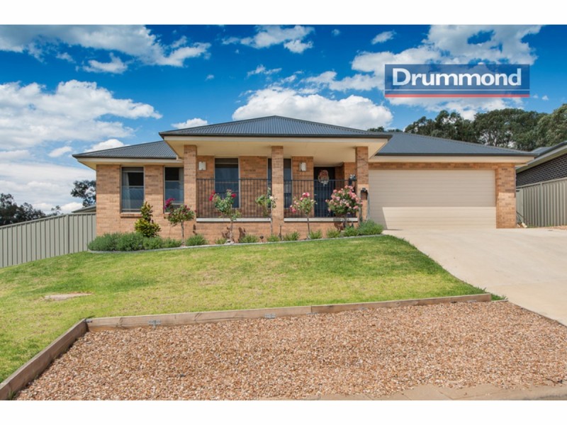 24 Friarbird Way, Thurgoona NSW 2640