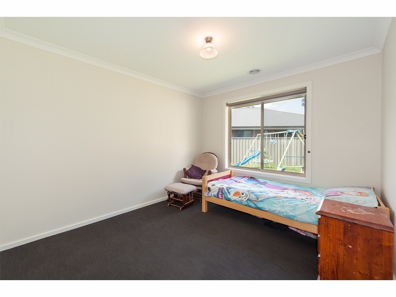 24 Friarbird Way, Thurgoona NSW 2640