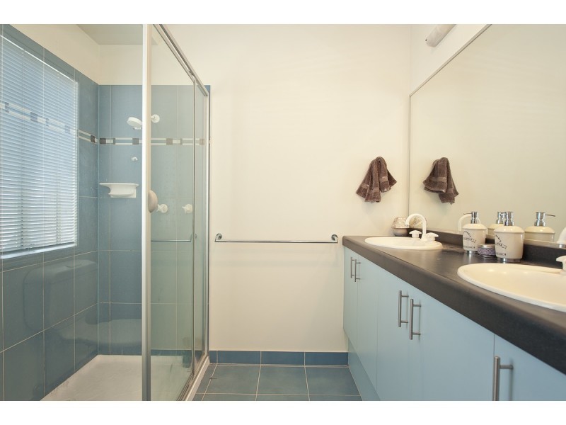 128 Dryandra Way, Thurgoona NSW 2640