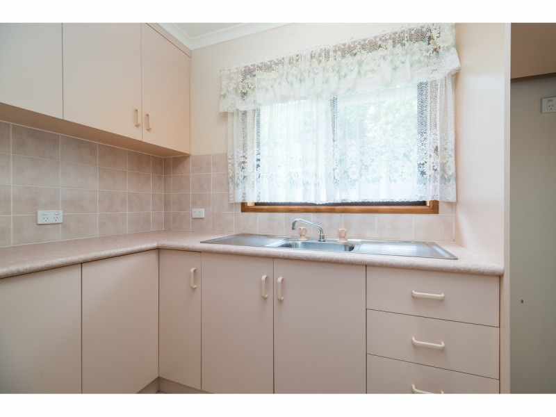 43 St Andrews Circuit, Thurgoona NSW 2640