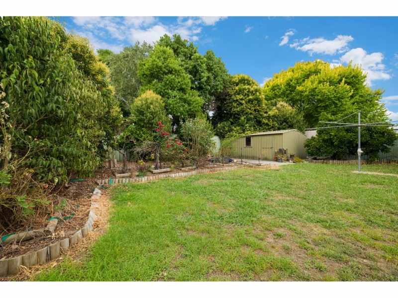 43 St Andrews Circuit, Thurgoona NSW 2640