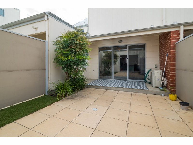 22 Elmwood Circuit, Wodonga VIC 3690