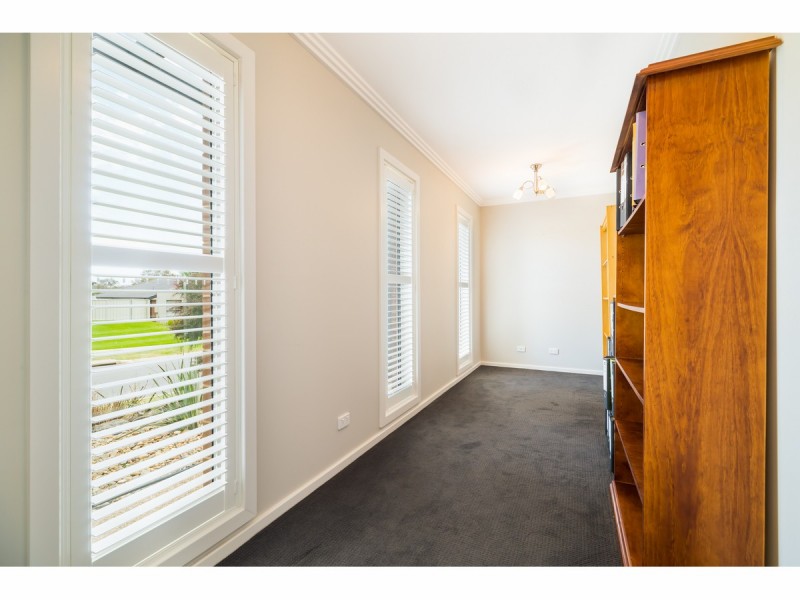 2 Craig Circuit, Leneva VIC 3691