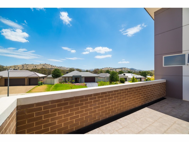2 Craig Circuit, Leneva VIC 3691