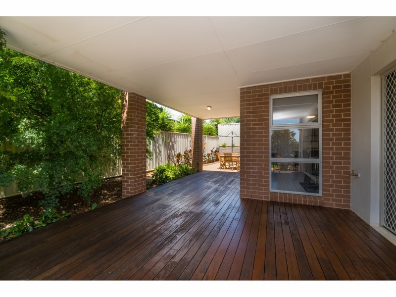 2 Craig Circuit, Leneva VIC 3691