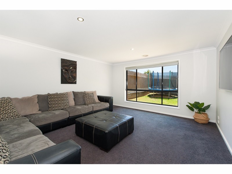 57 Lawson Circuit, Lavington NSW 2641