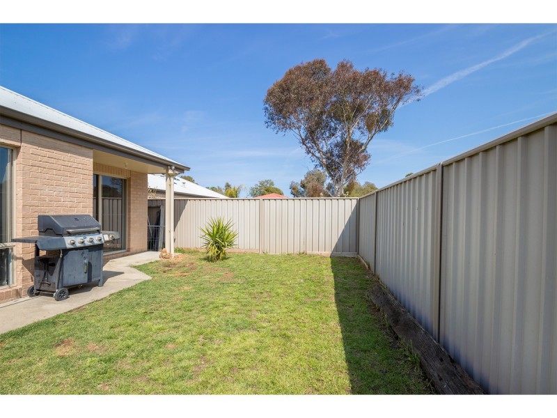 1/17 Kurrajong Crescent, West Albury NSW 2640