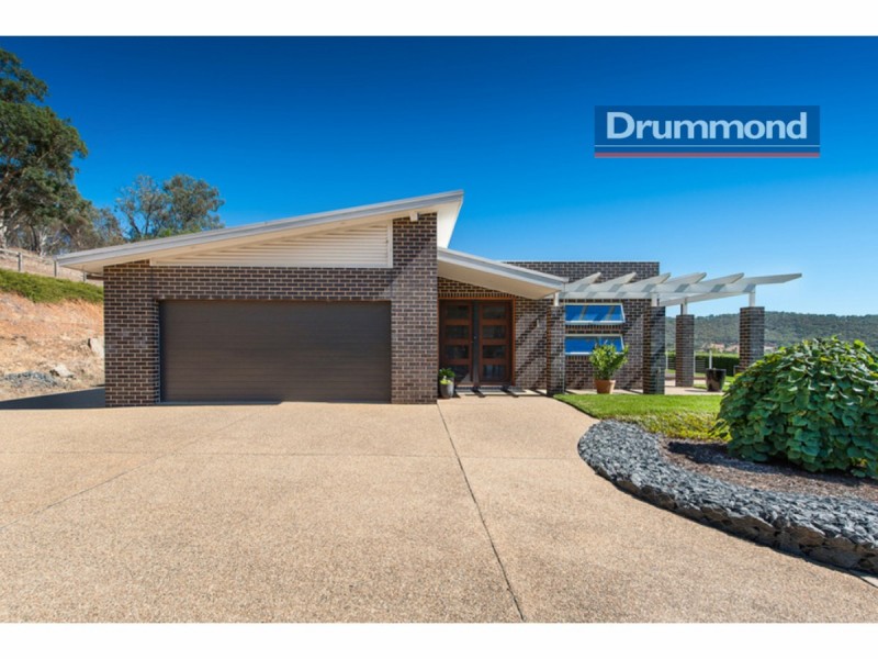 6 Finke Court, Hamilton Valley NSW 2641