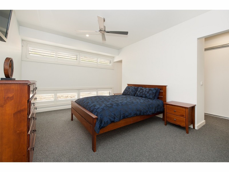 6 Finke Court, Hamilton Valley NSW 2641
