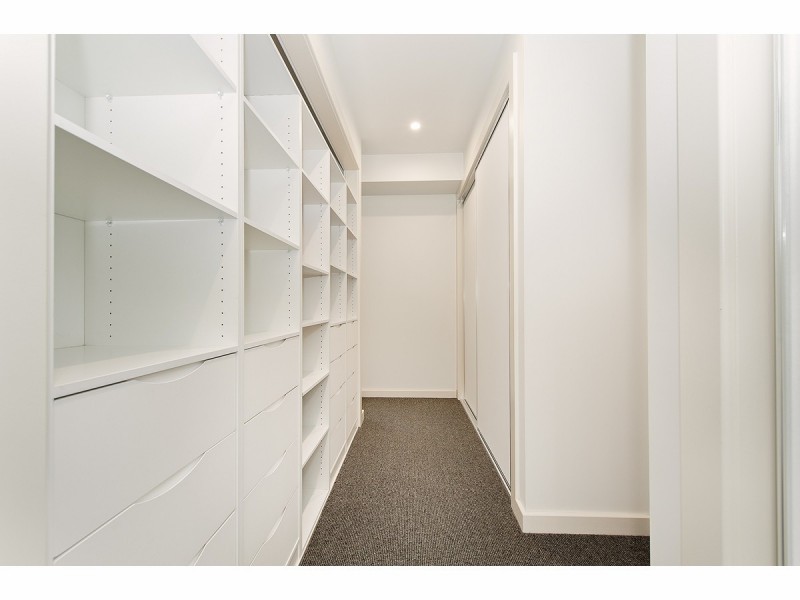 6 Finke Court, Hamilton Valley NSW 2641