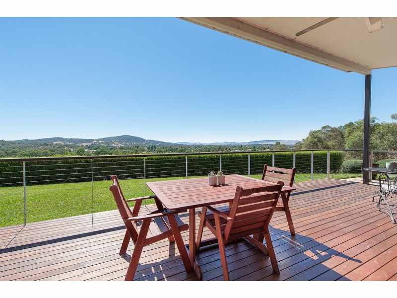 6 Finke Court, Hamilton Valley NSW 2641