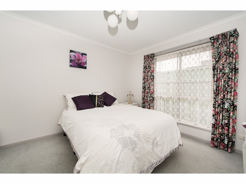 336 Shirleen Crescent, Lavington NSW 2641