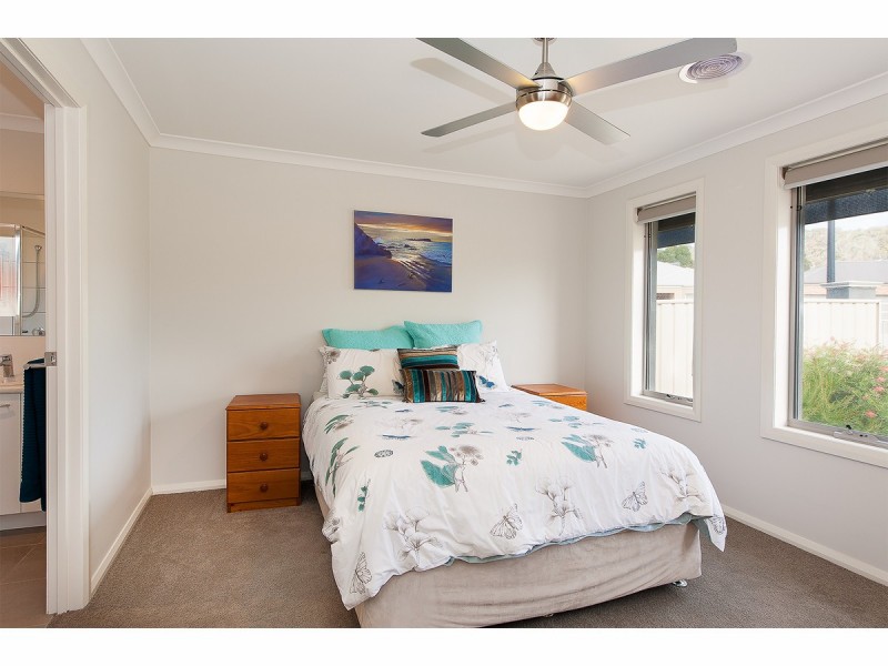 17 Blackburn Close, Wodonga VIC 3690