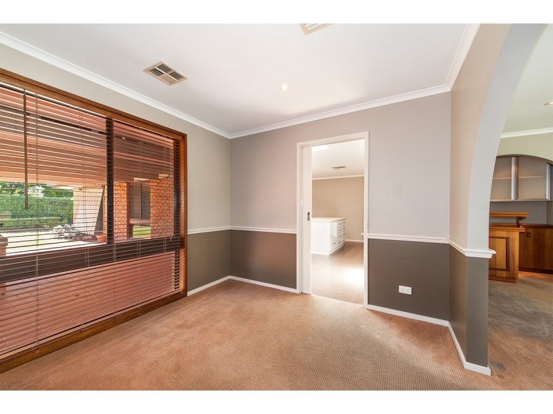 514 Regina Avenue, North Albury NSW 2640