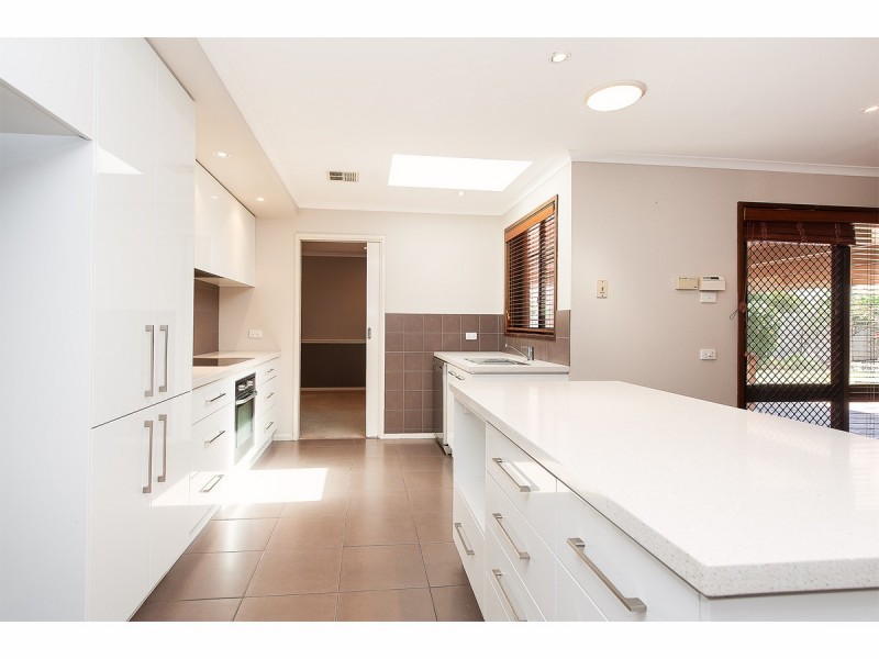 514 Regina Avenue, North Albury NSW 2640