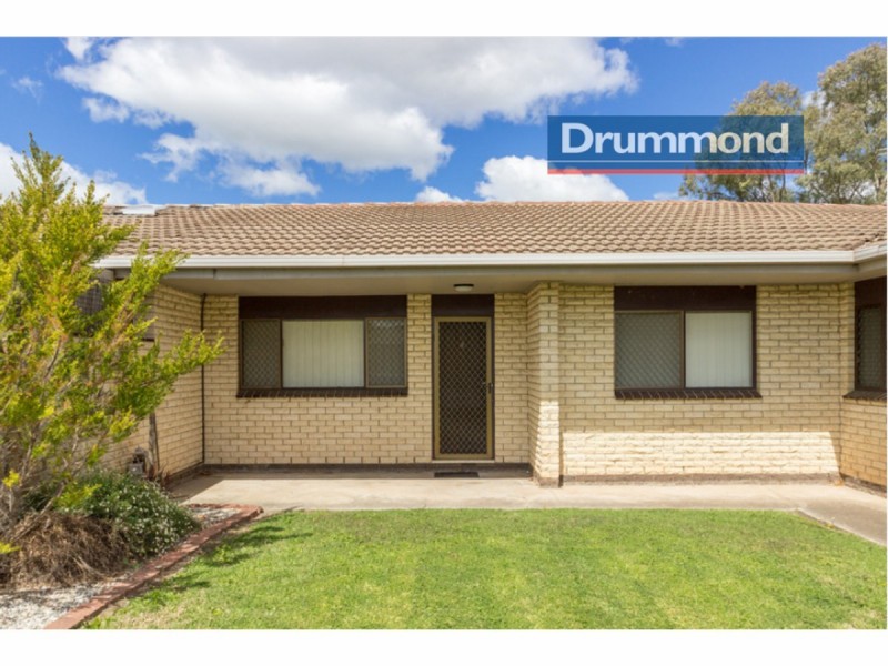 2-4/425 Urana Road, Lavington NSW 2641