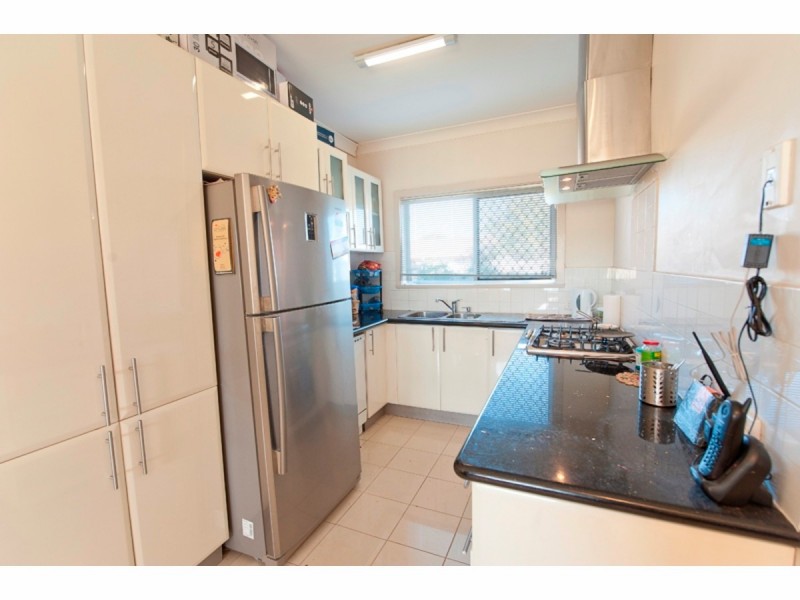 2-4/425 Urana Road, Lavington NSW 2641