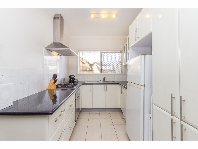 2-4/425 Urana Road, Lavington NSW 2641