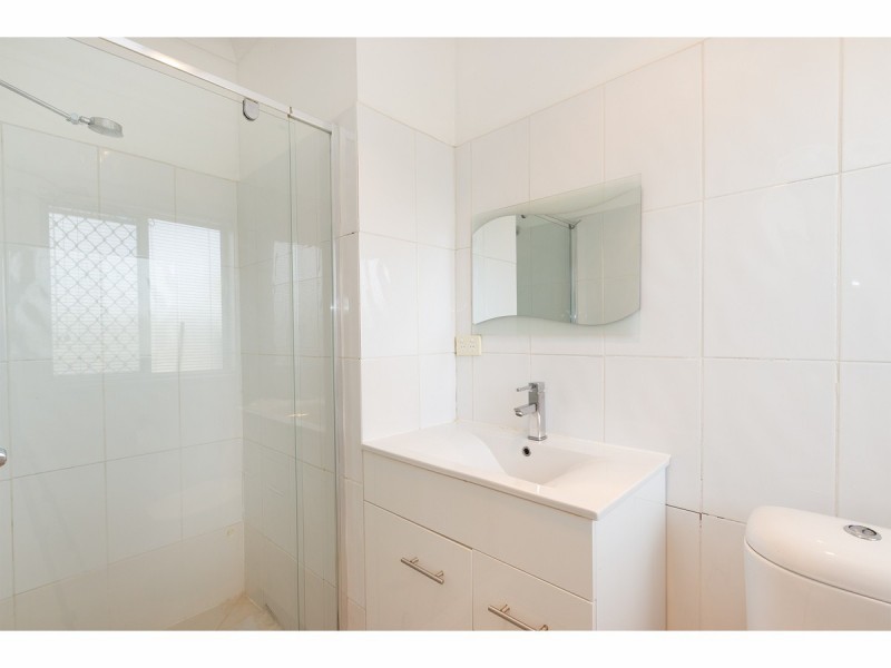 2-4/425 Urana Road, Lavington NSW 2641