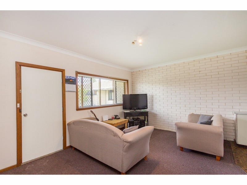 2-4/425 Urana Road, Lavington NSW 2641
