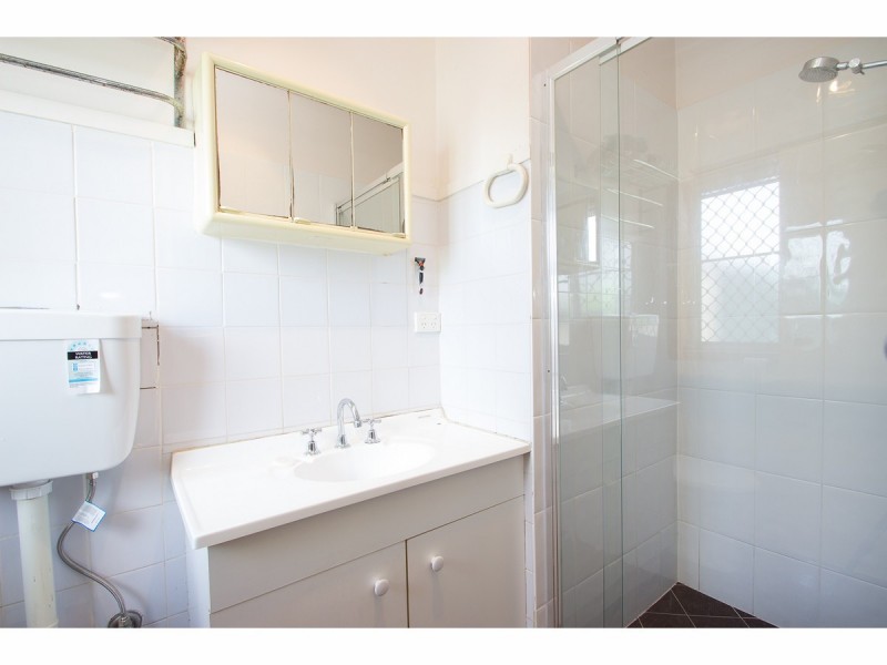 2-4/425 Urana Road, Lavington NSW 2641