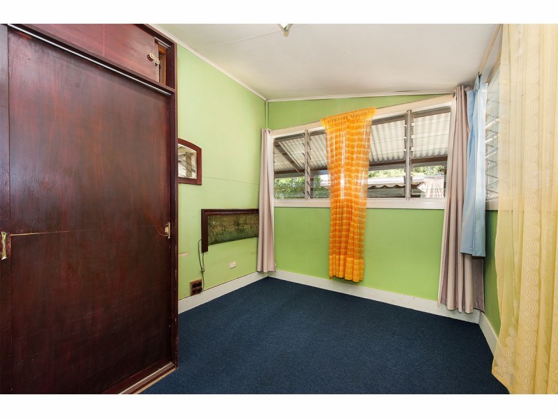 566 Mair Street, Lavington NSW 2641