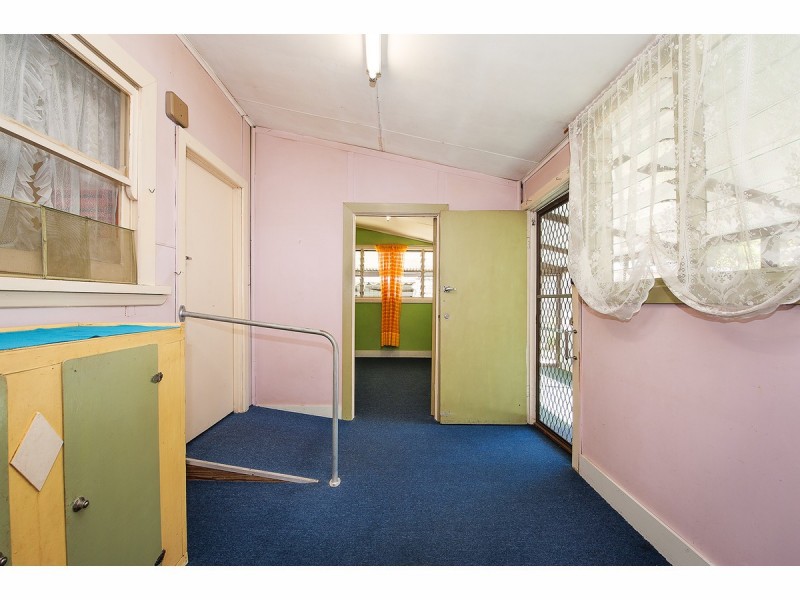 566 Mair Street, Lavington NSW 2641