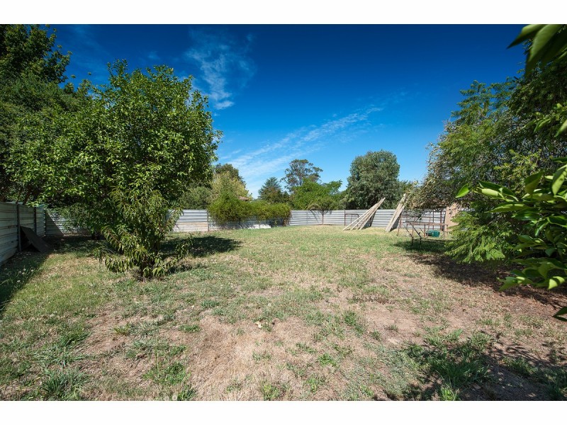 628 Storey Street, Lavington NSW 2641