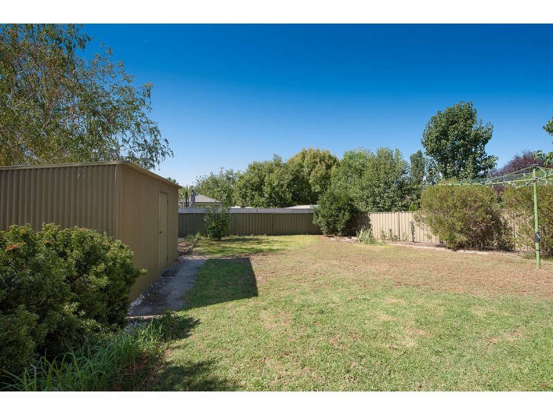 68 Mountford Crescent, East Albury NSW 2640