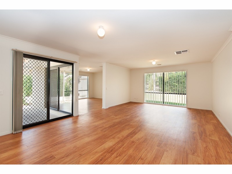 19 Cassinia Court, Thurgoona NSW 2640