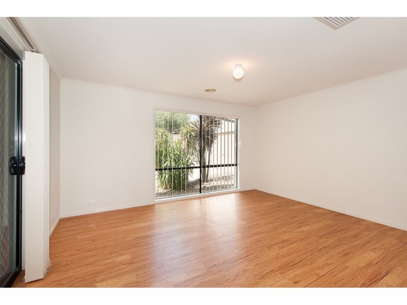 19 Cassinia Court, Thurgoona NSW 2640