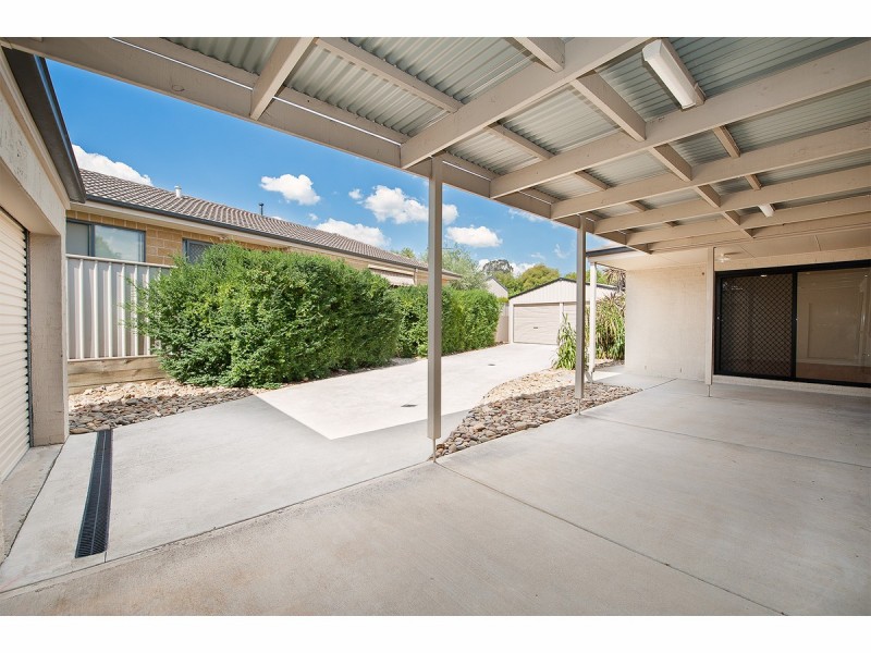 19 Cassinia Court, Thurgoona NSW 2640