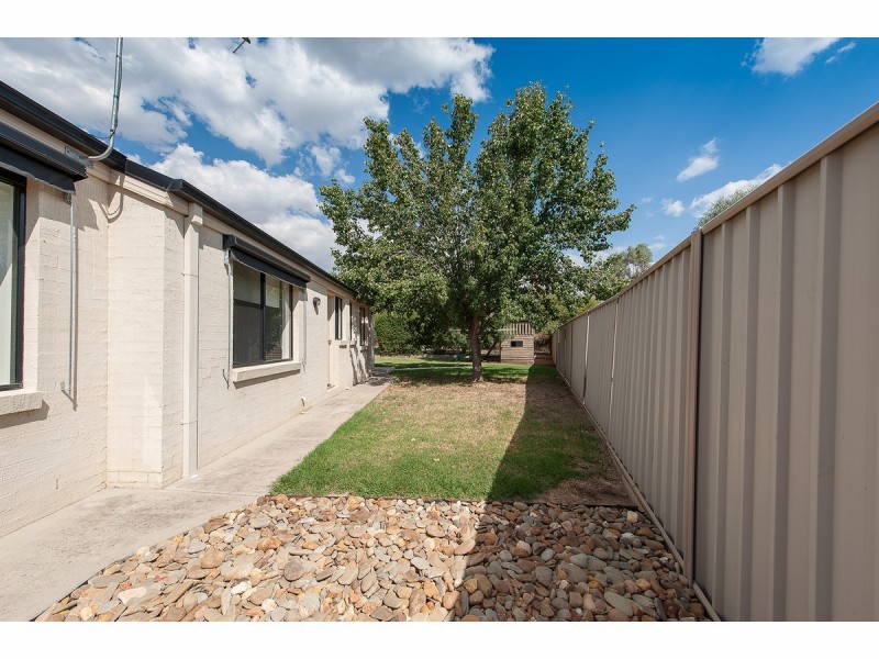 19 Cassinia Court, Thurgoona NSW 2640