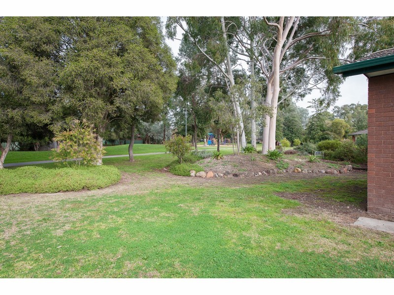 9 Crackenback Street, Thurgoona NSW 2640