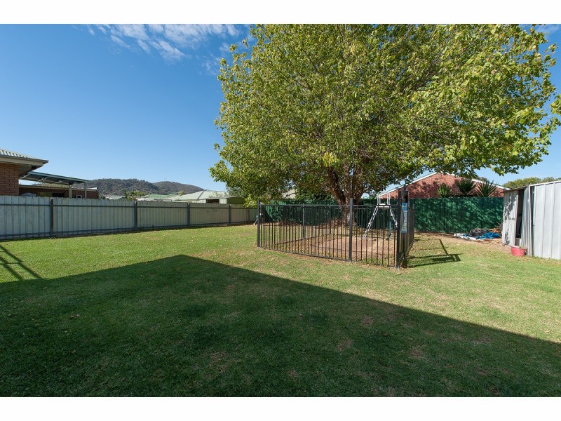 514 Kemp Street, Lavington NSW 2641
